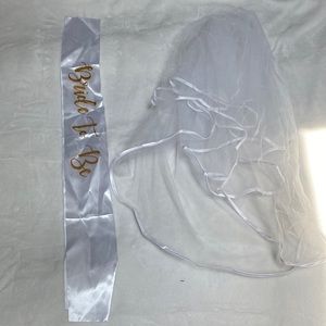White Hair Veil and Bride to Be Sash Lot of 2